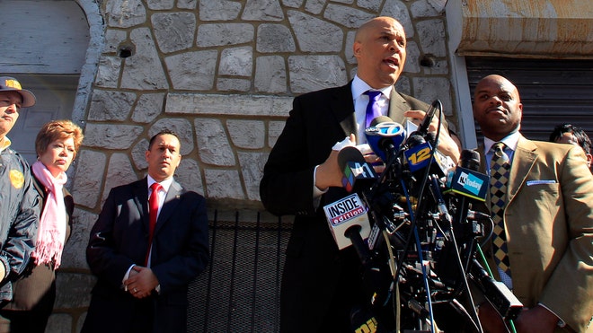 cory booker latino.jpg